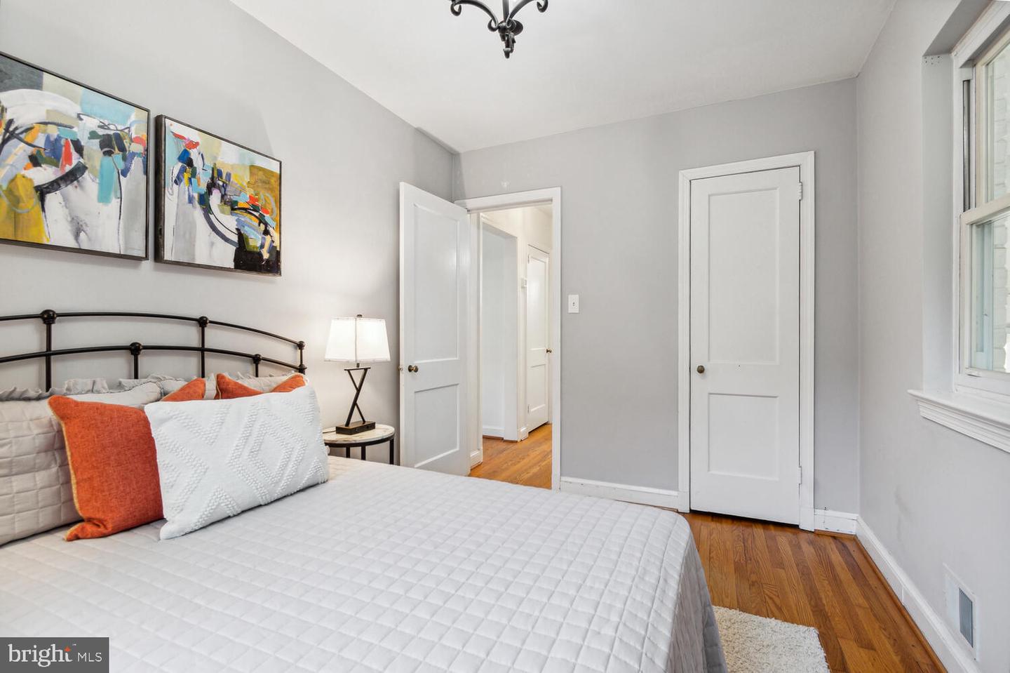 815 Davis Ave