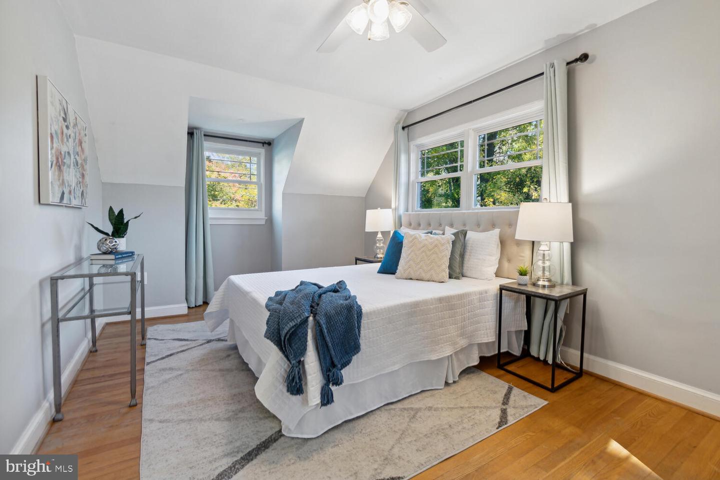 815 Davis Ave