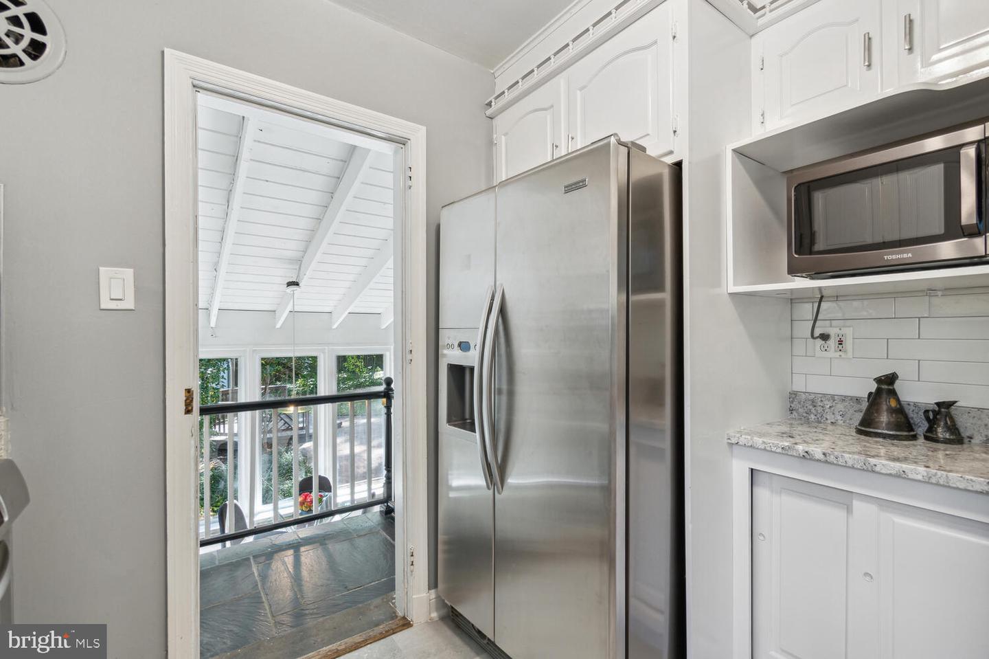 815 Davis Ave