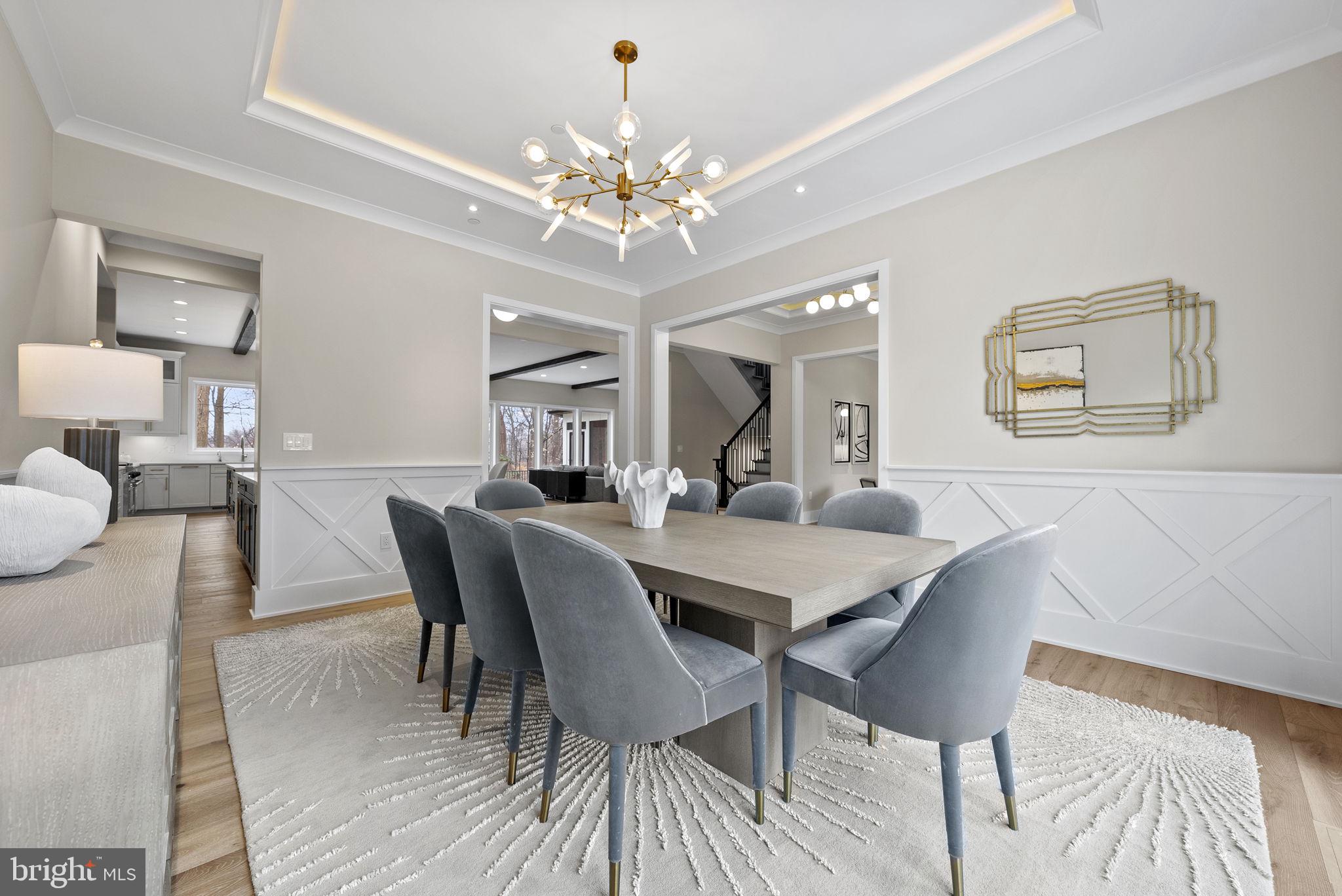 7112 Amy Ln
