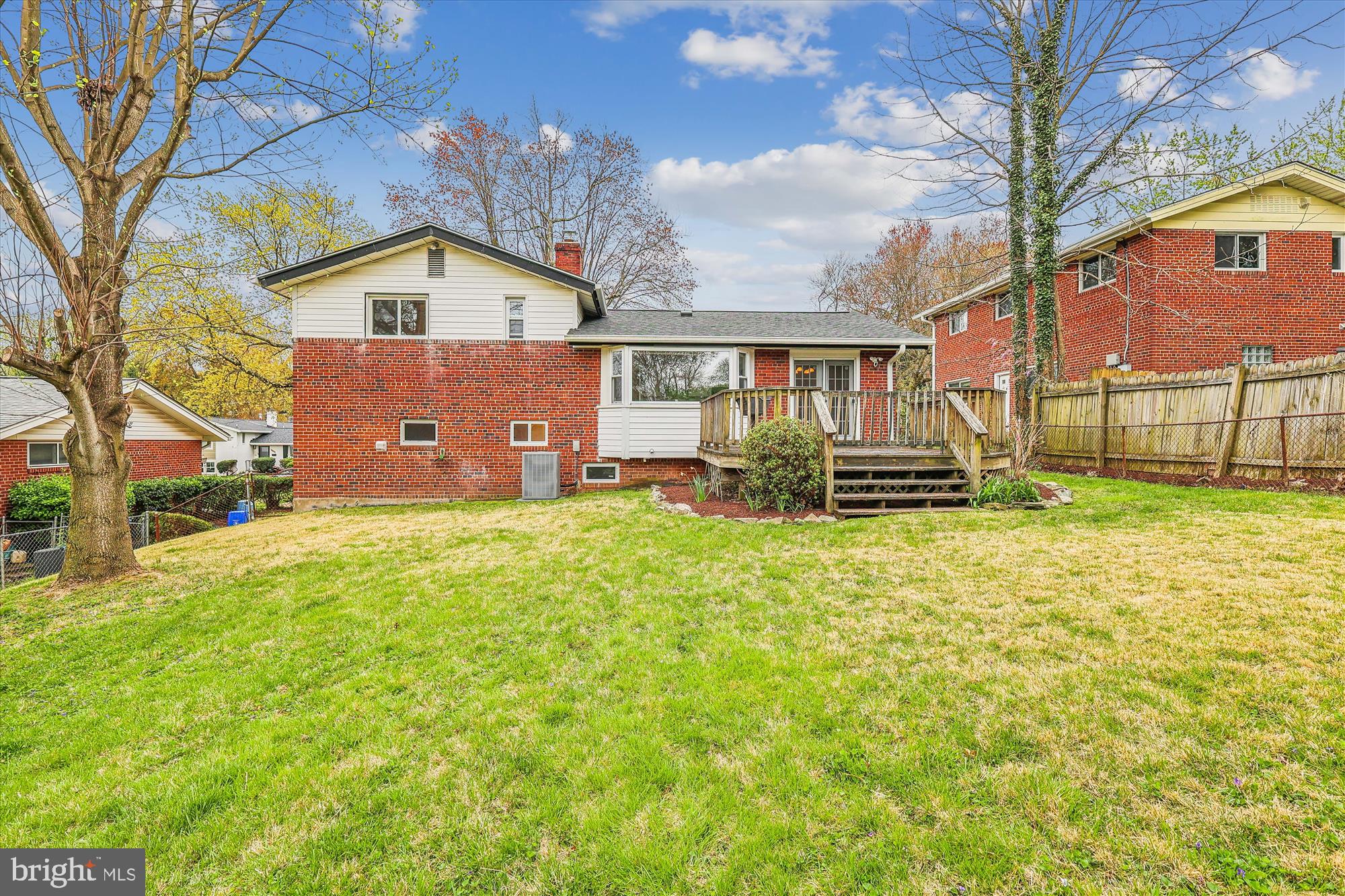 2405 Harmon Rd