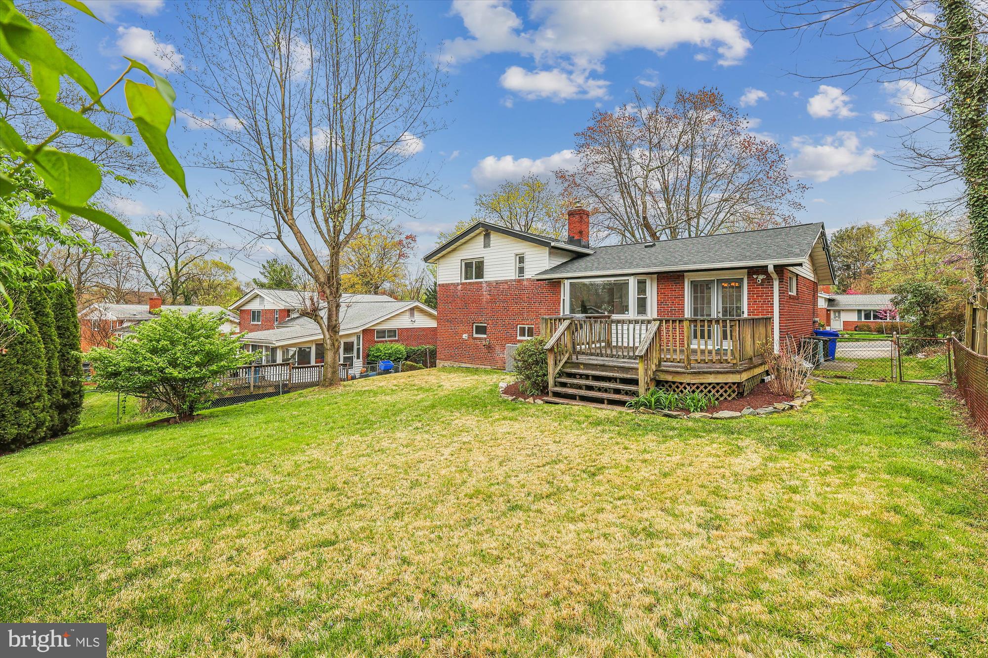 2405 Harmon Rd