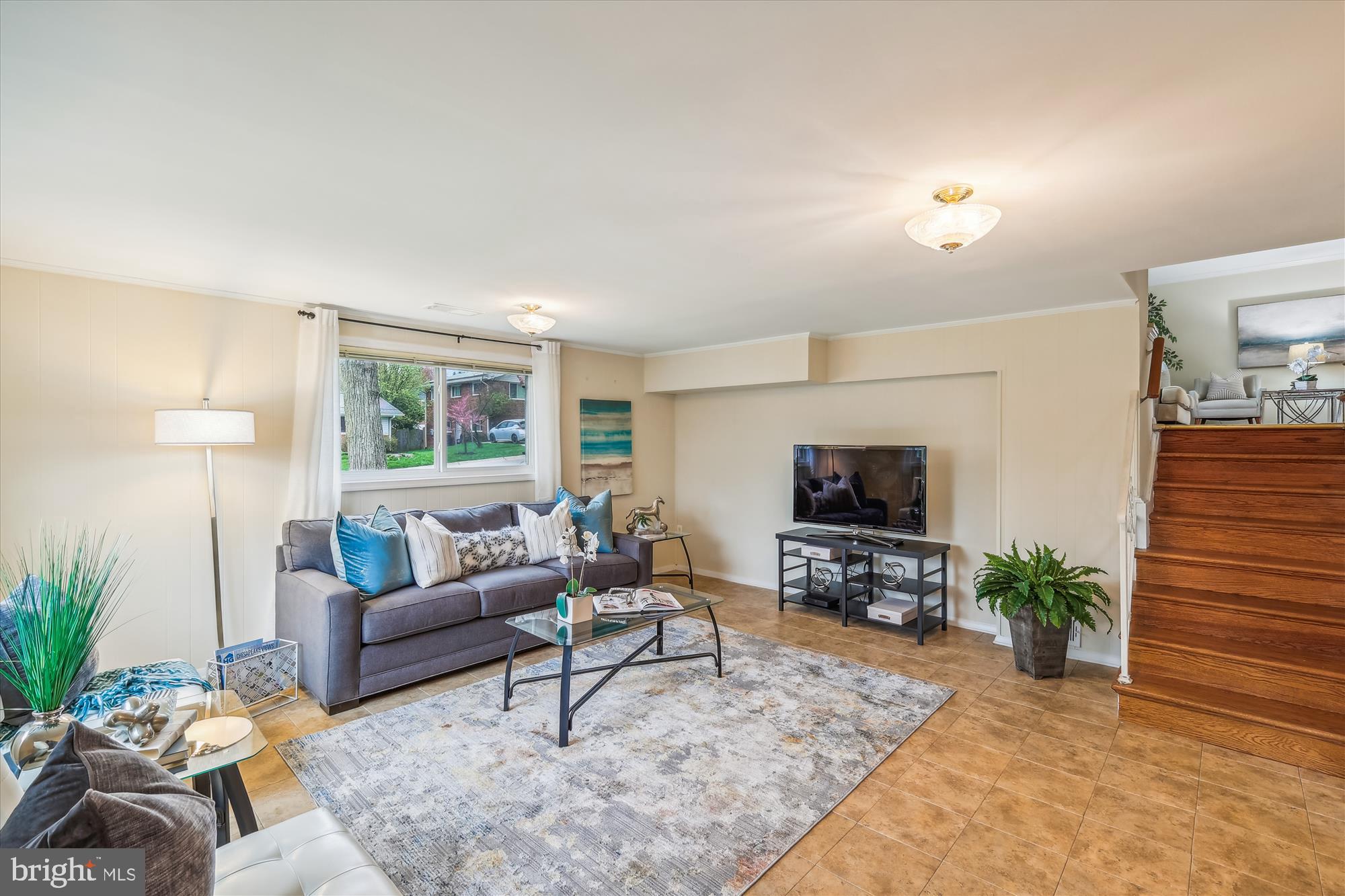 2405 Harmon Rd