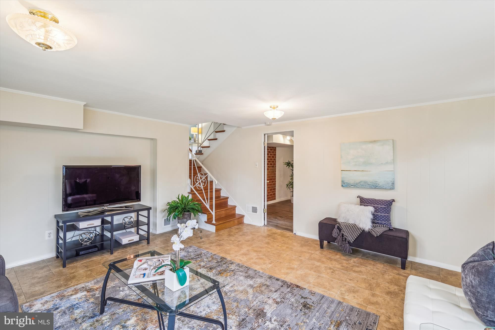 2405 Harmon Rd