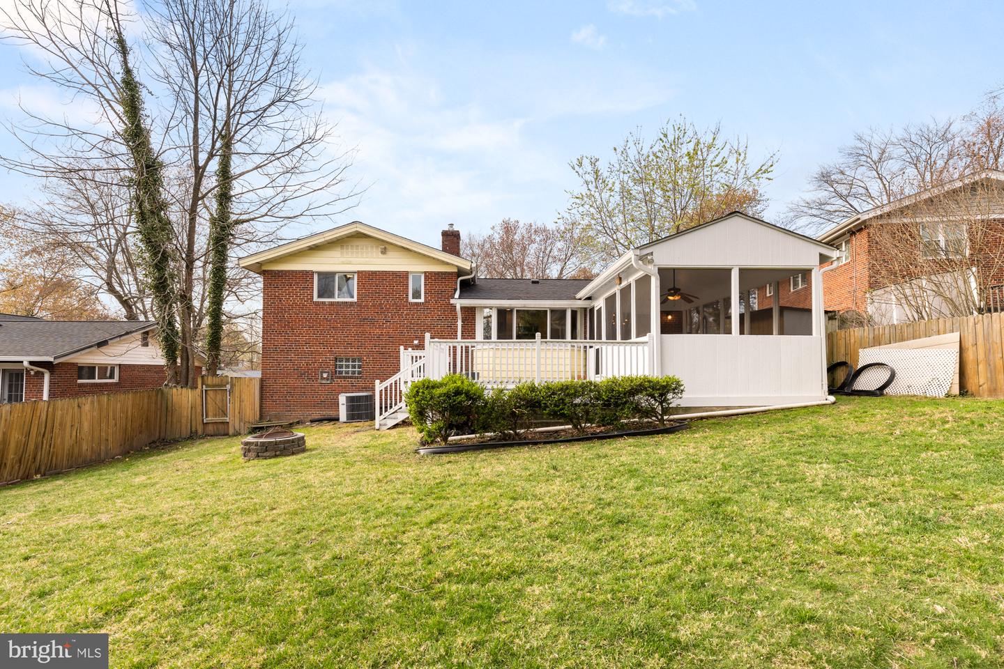 2407 Harmon Rd