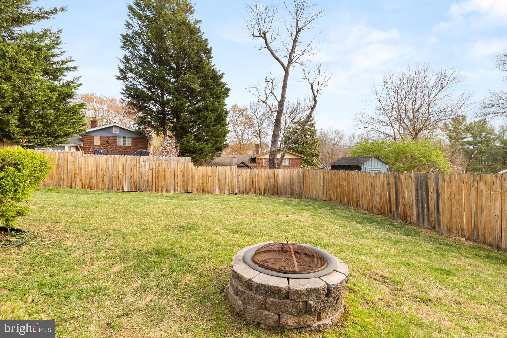 2407 Harmon Rd