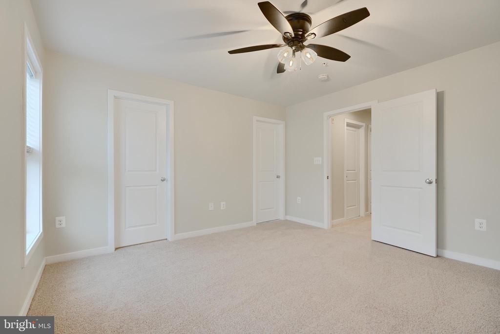 2411 Auden Dr