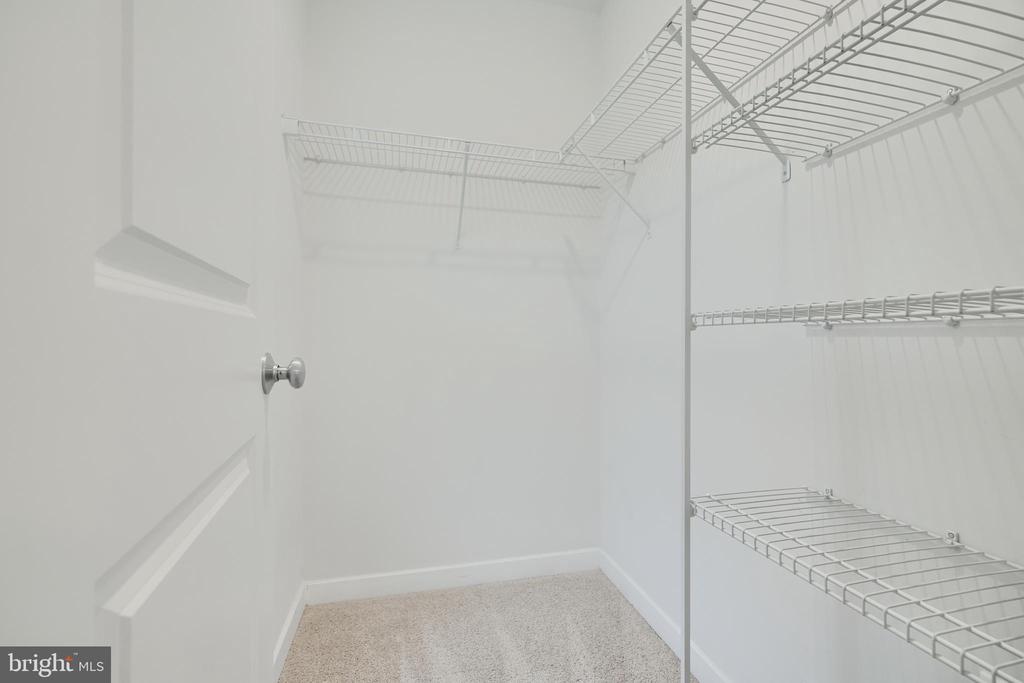 2411 Auden Dr