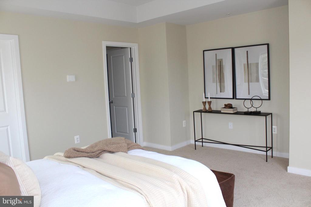 2411 Auden Dr