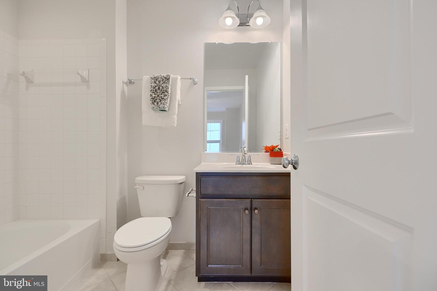 2411 Auden Dr