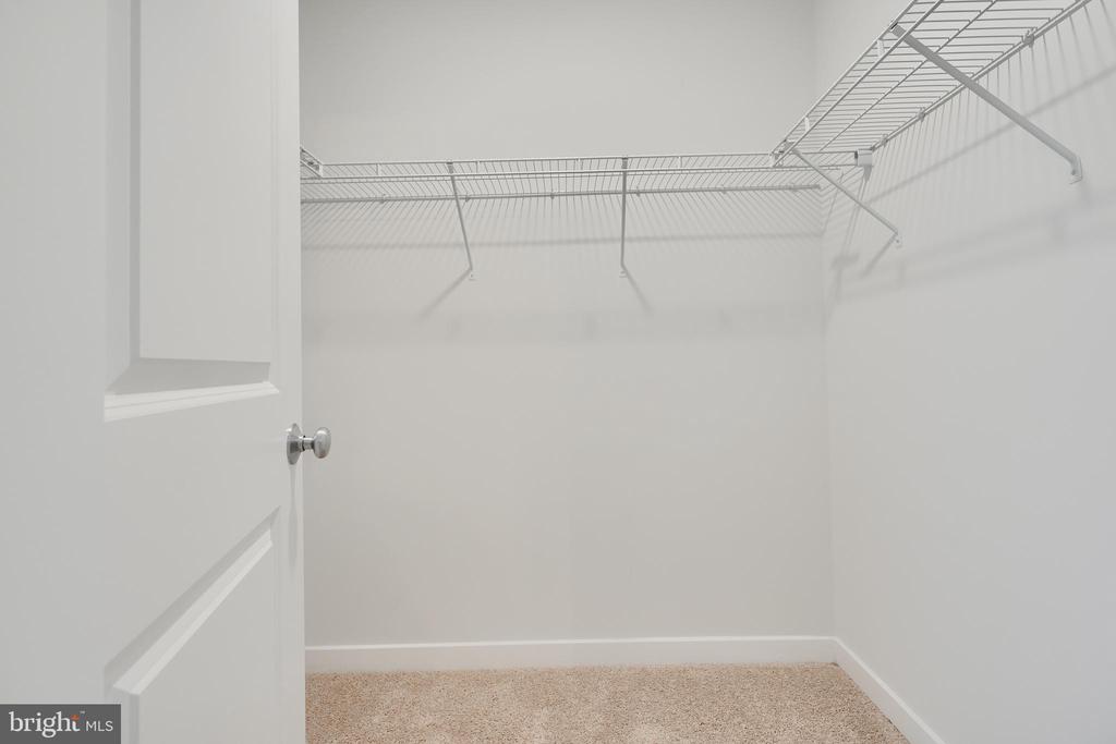 2411 Auden Dr