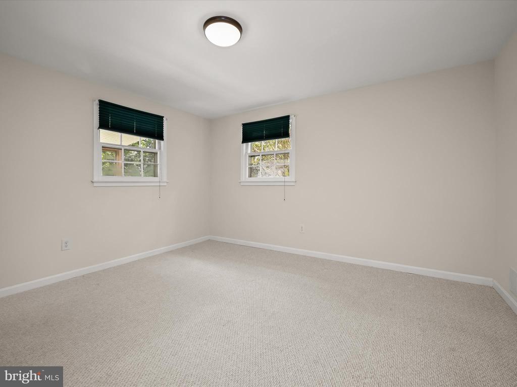 17405 PARK MILL DRIVE