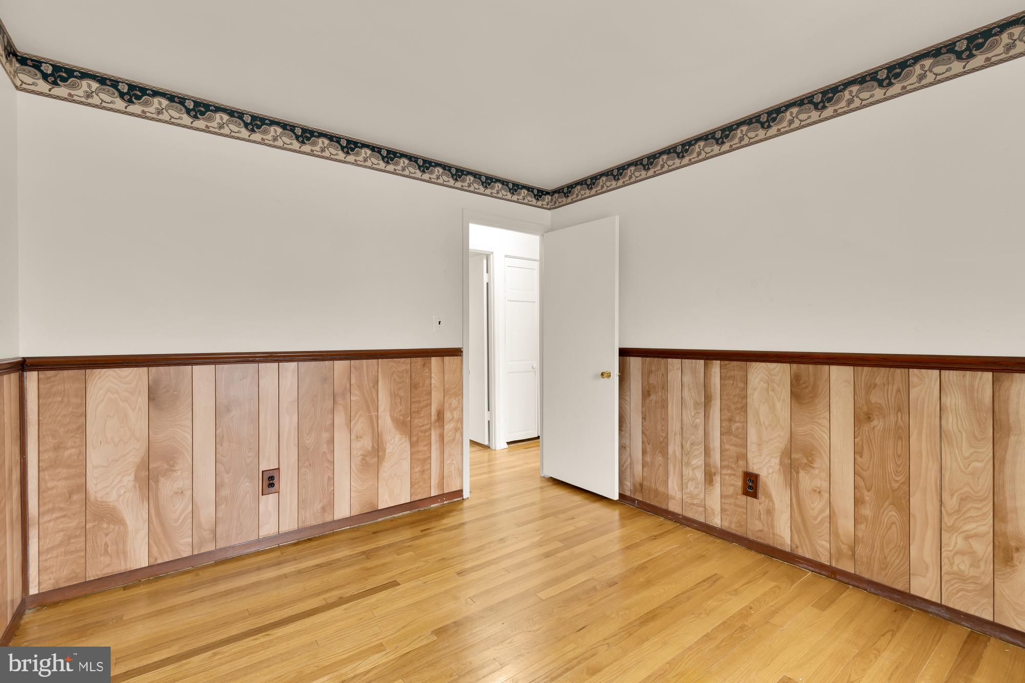 7149 MILL RUN DRIVE 15-5