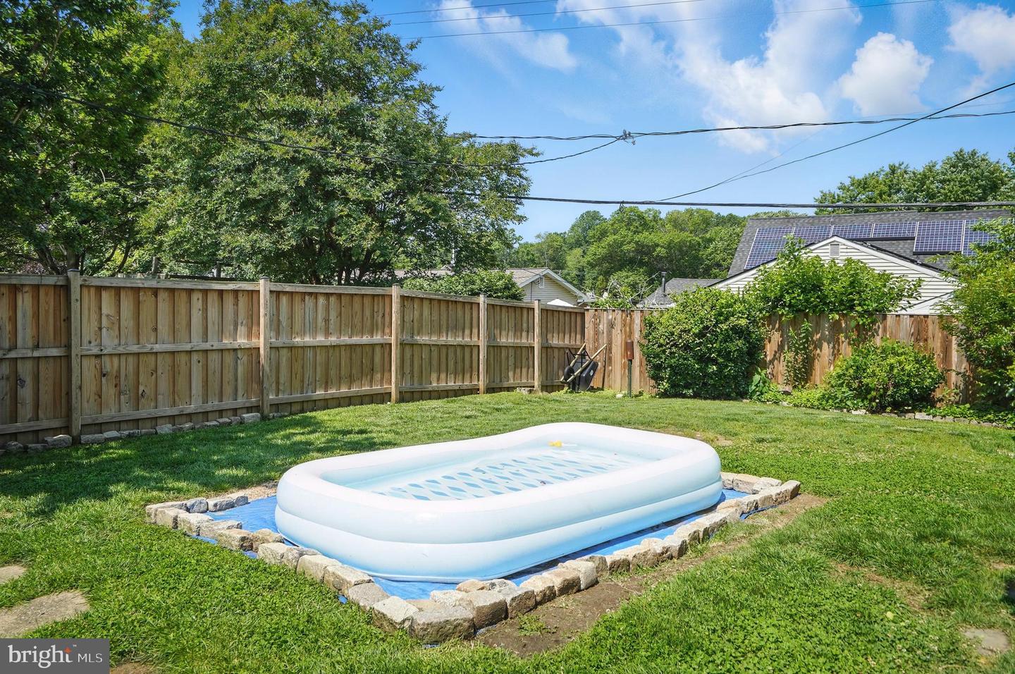 2512 Kitmore Ln