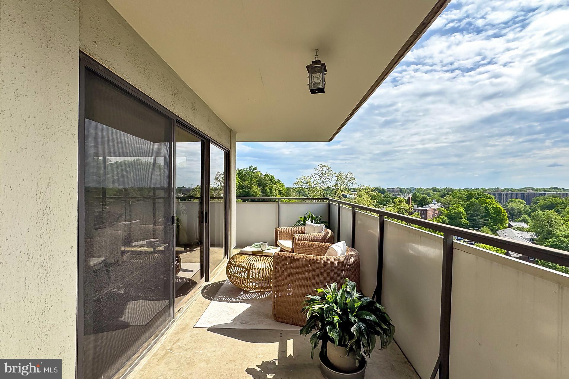 5300 Columbia Pike #902