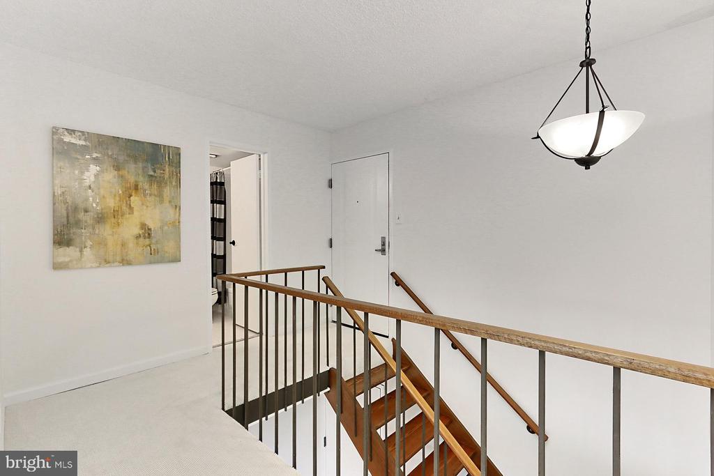 5300 Columbia Pike #902