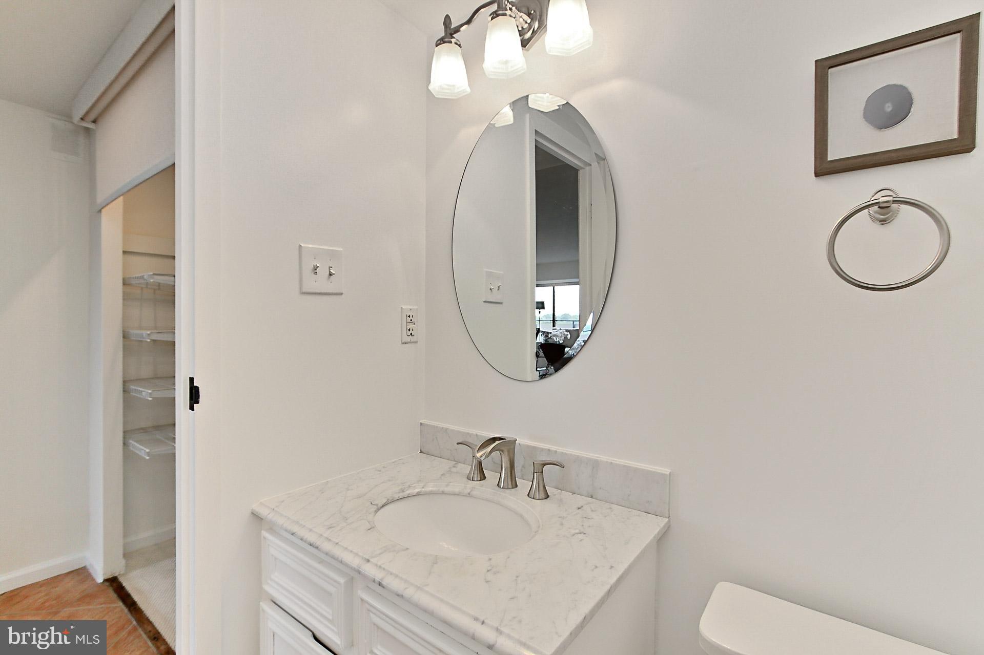 5300 Columbia Pike #902