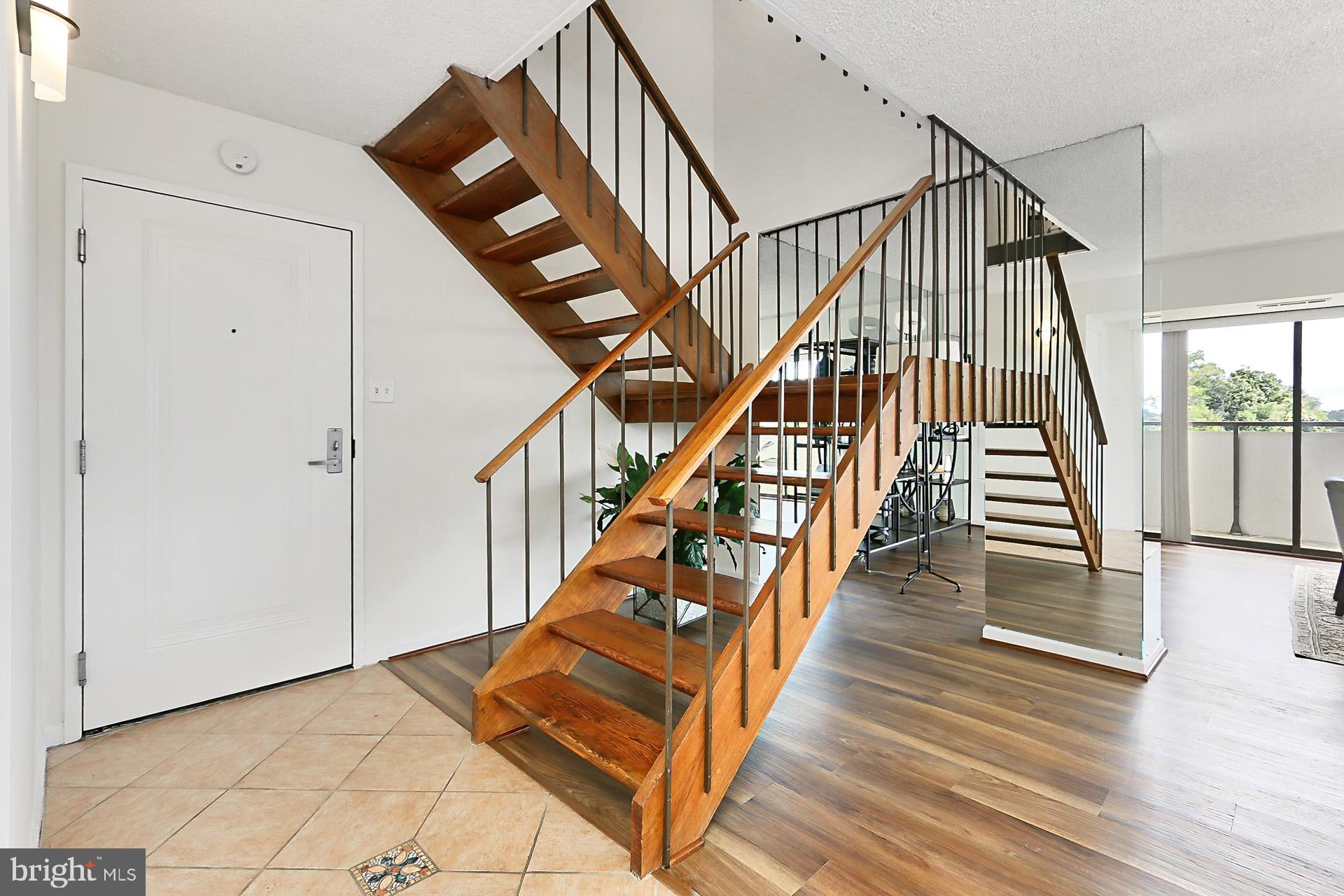 5300 Columbia Pike #902