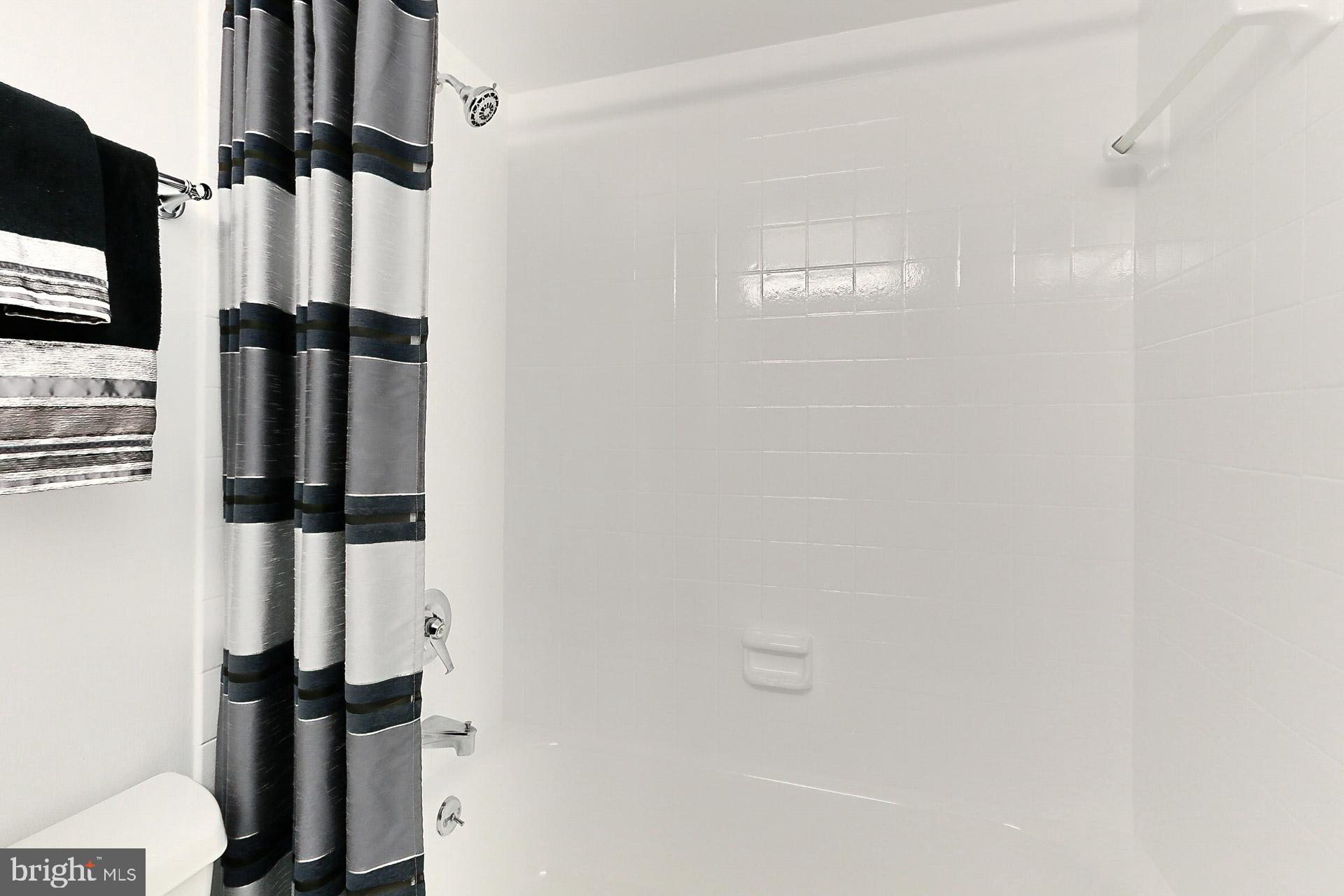 5300 Columbia Pike #902