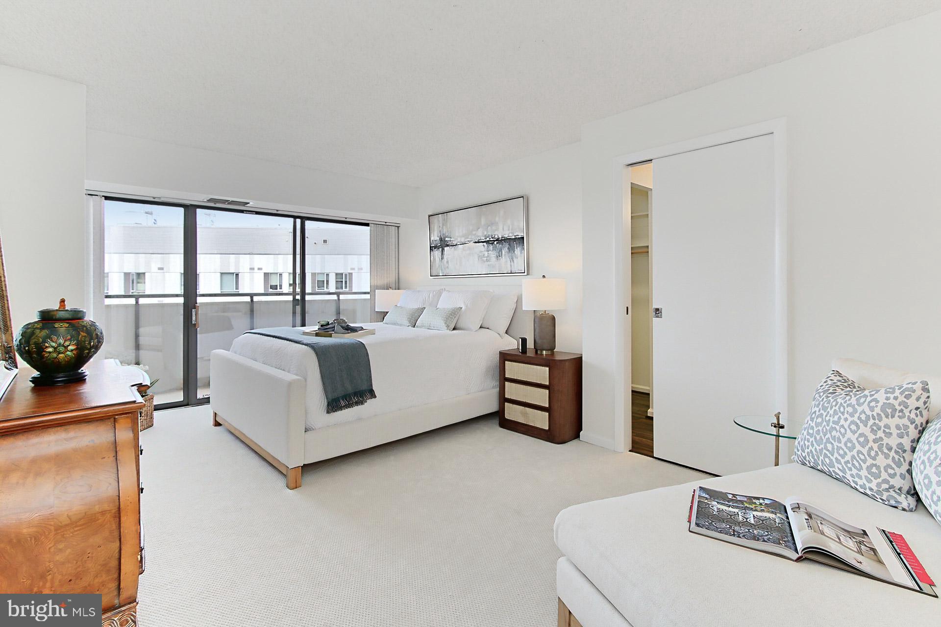 5300 Columbia Pike #902