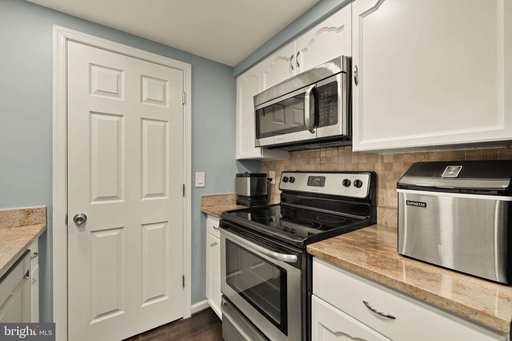 2903 S WOODLEY STREET A