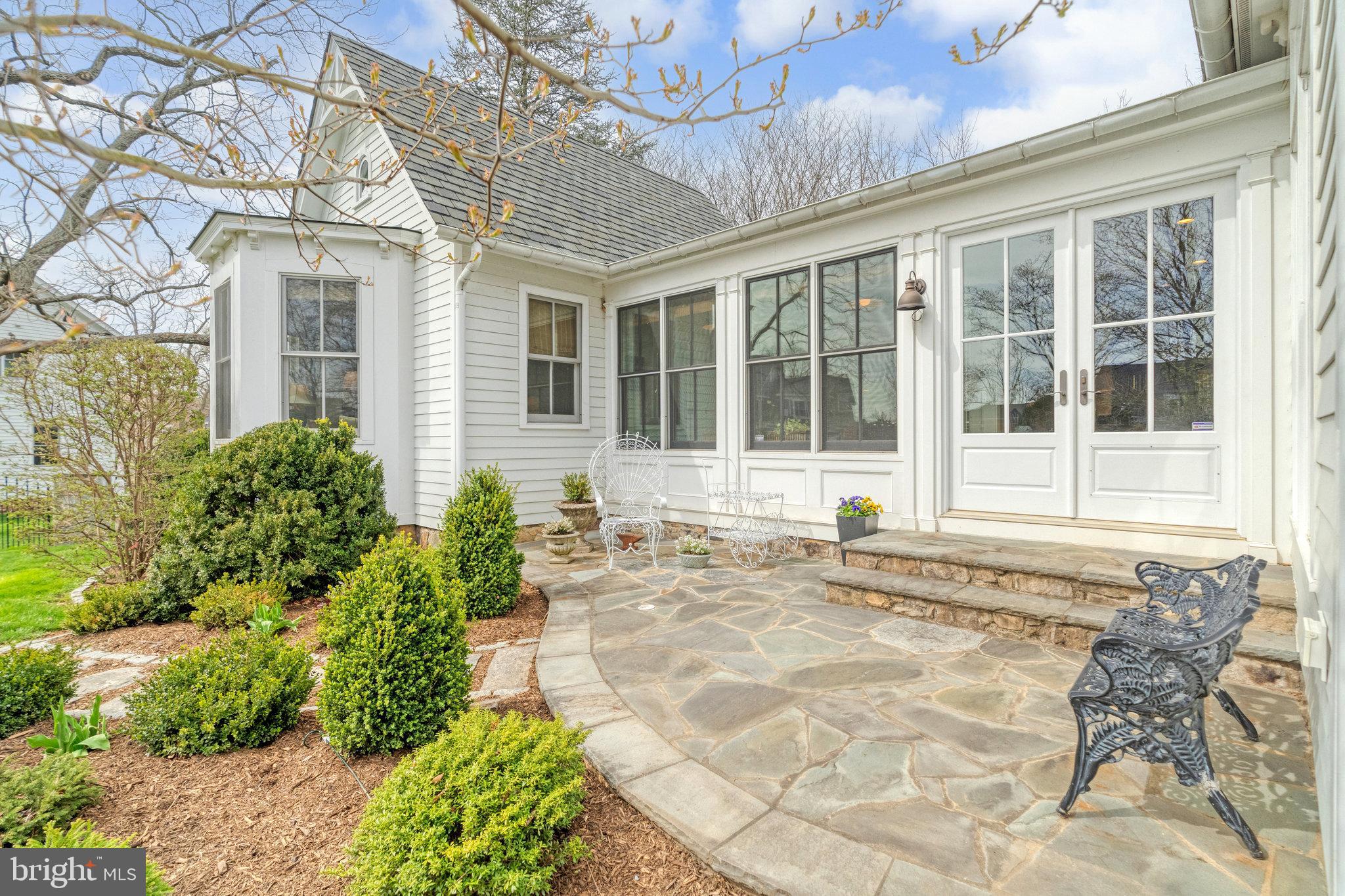 3500 Chain Bridge Rd