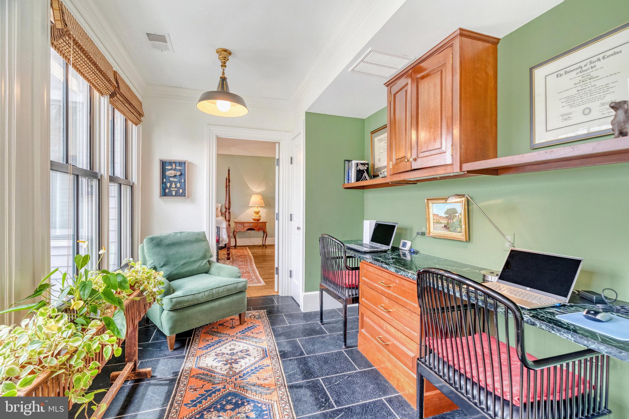 3500 Chain Bridge Rd