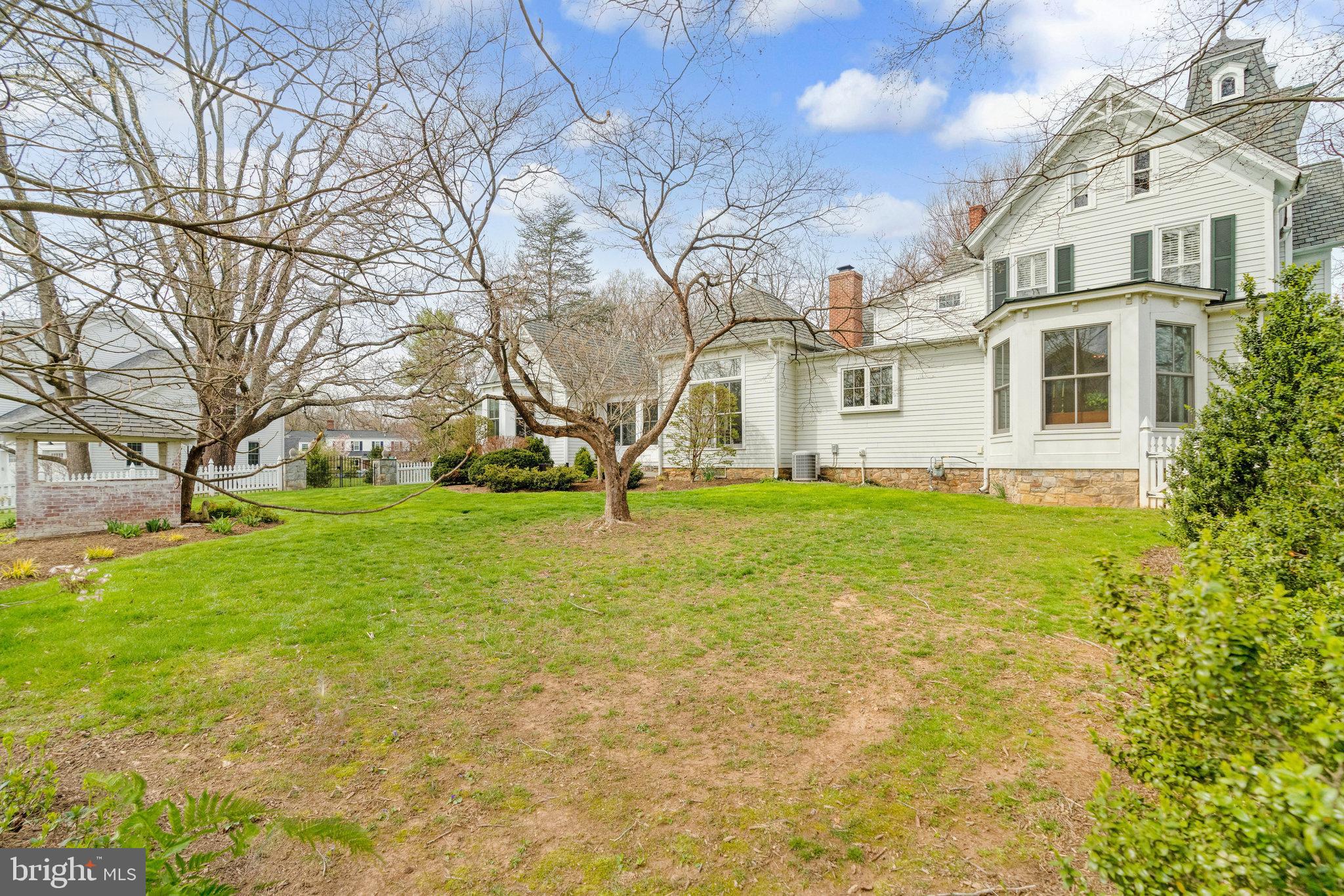 3500 Chain Bridge Rd