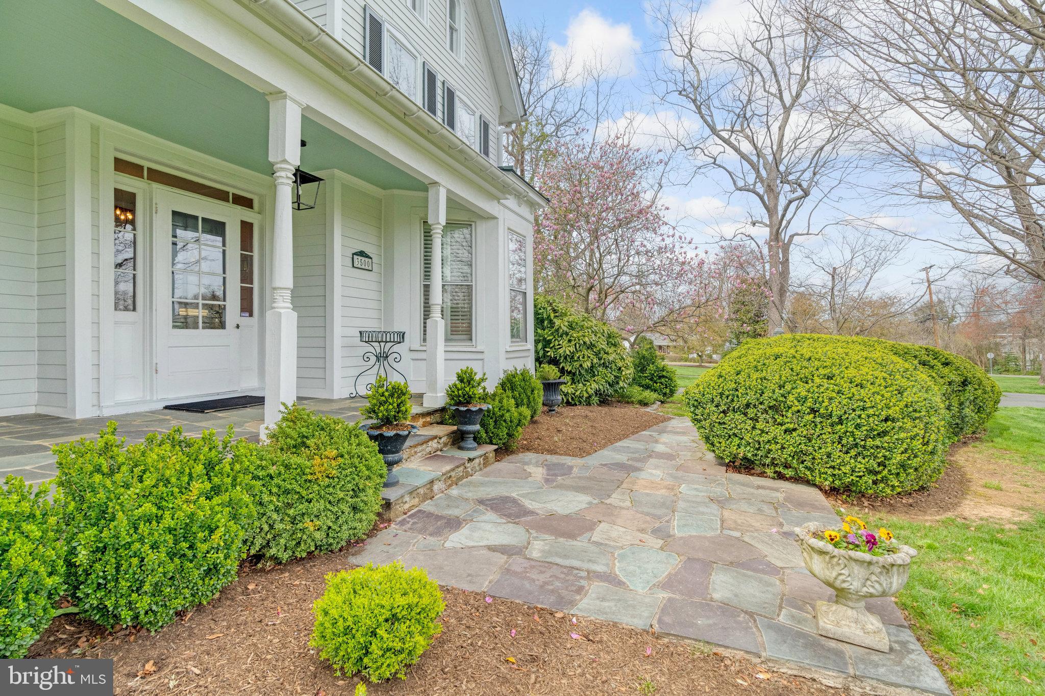 3500 Chain Bridge Rd