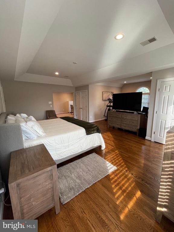 2402 Stryker Ave