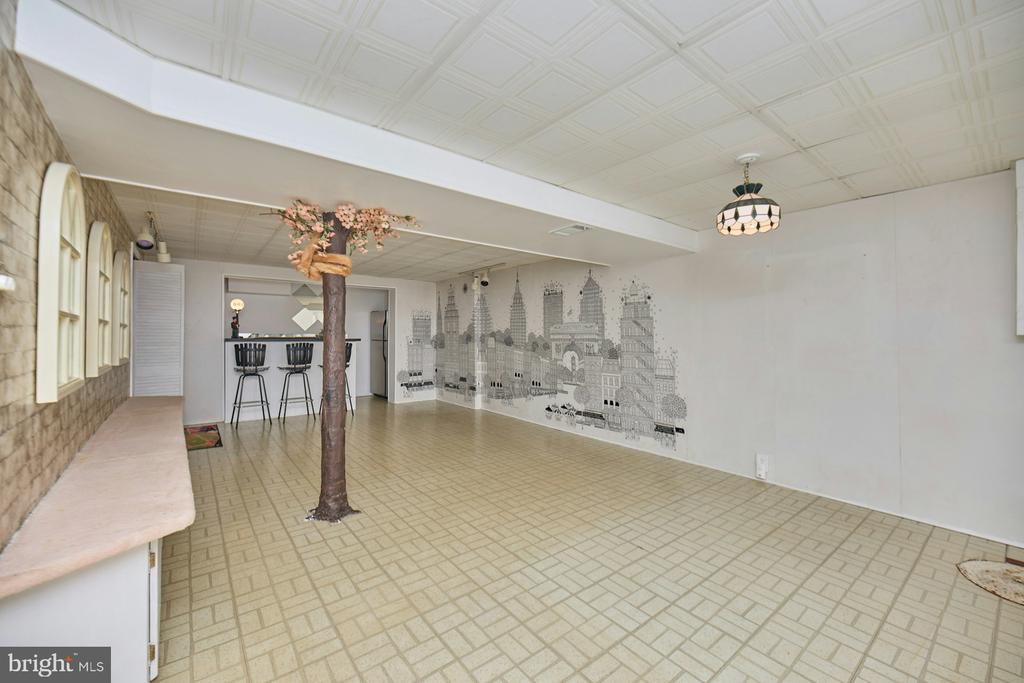 425 Blair Rd NW