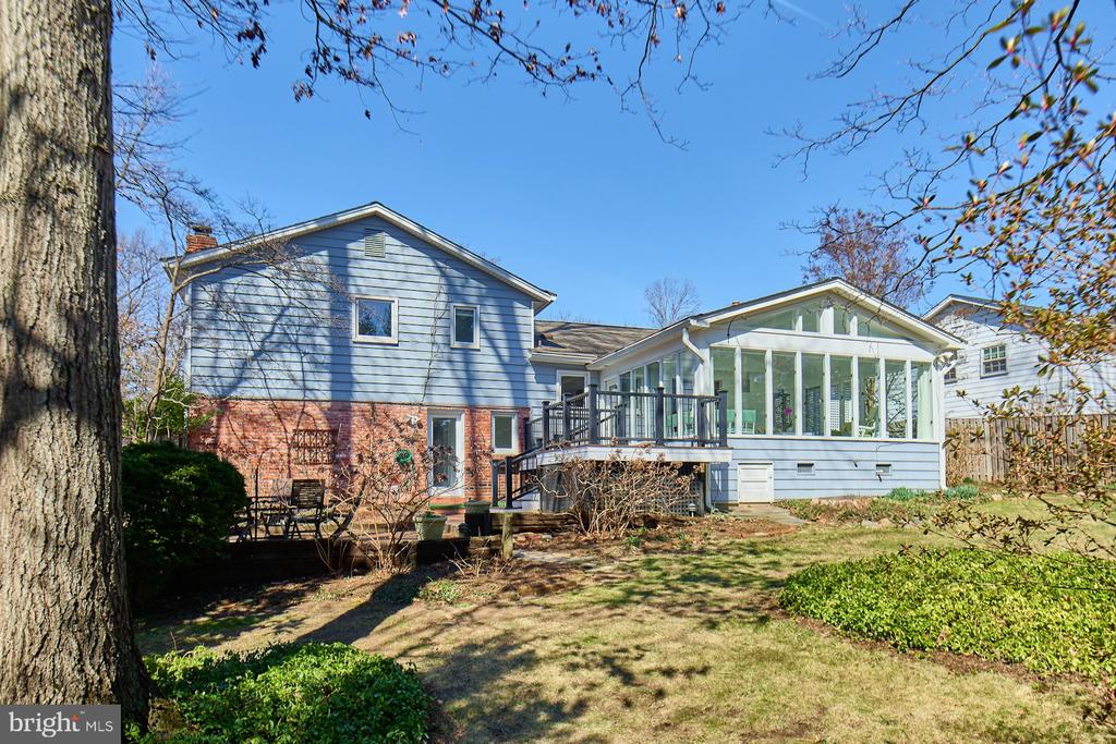 425 Blair Rd NW
