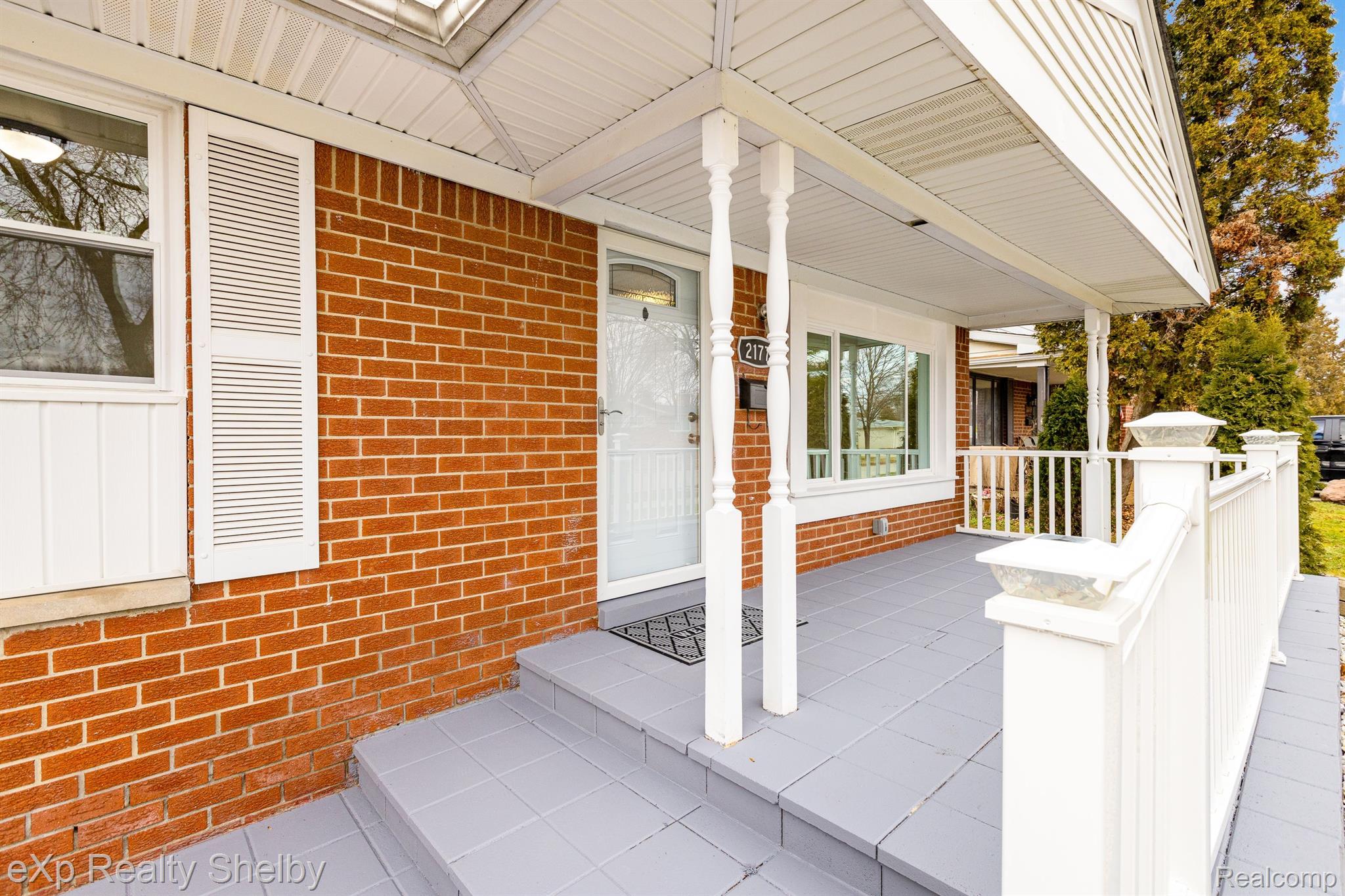 2177 ALEXANDER Drive