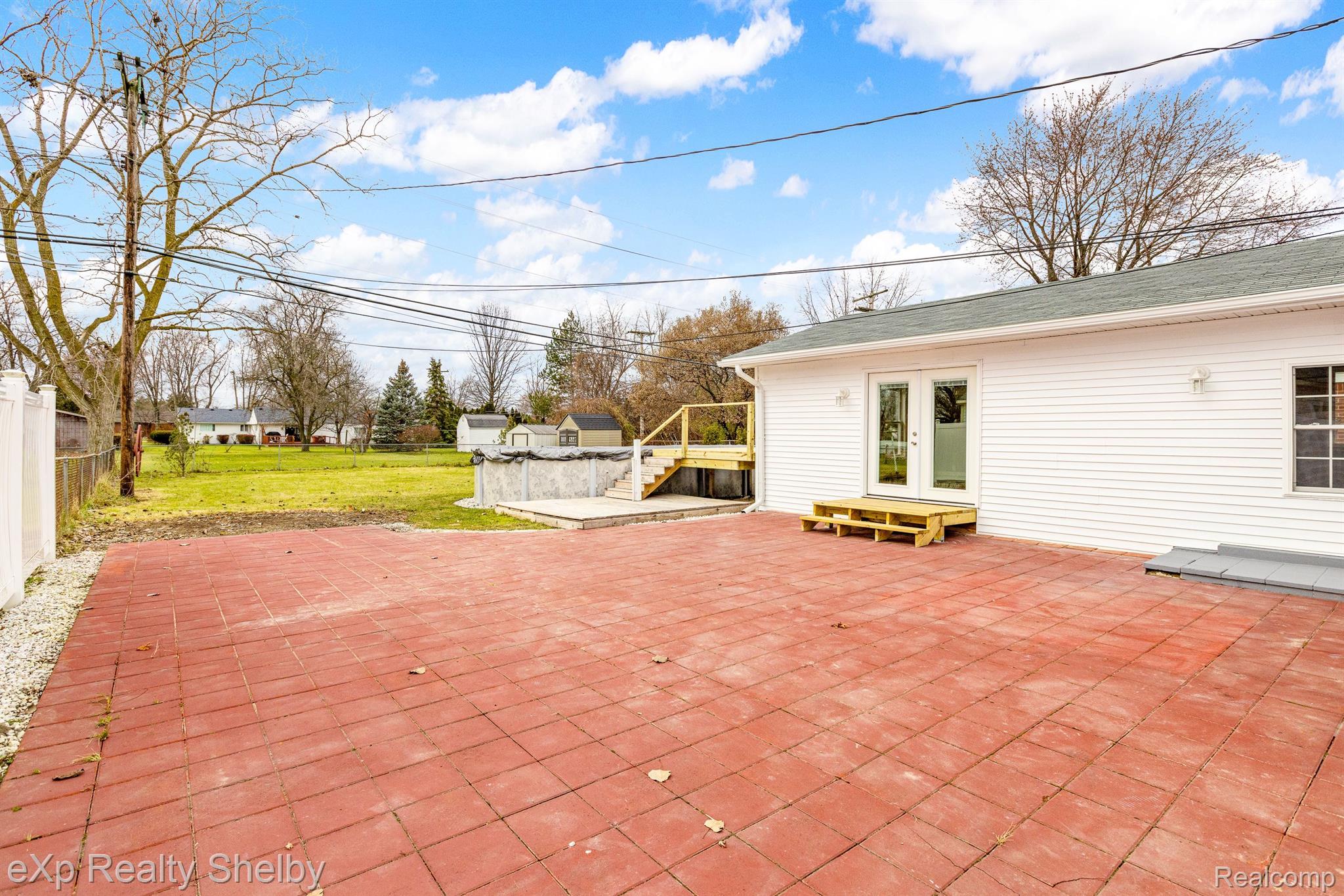 2177 ALEXANDER Drive