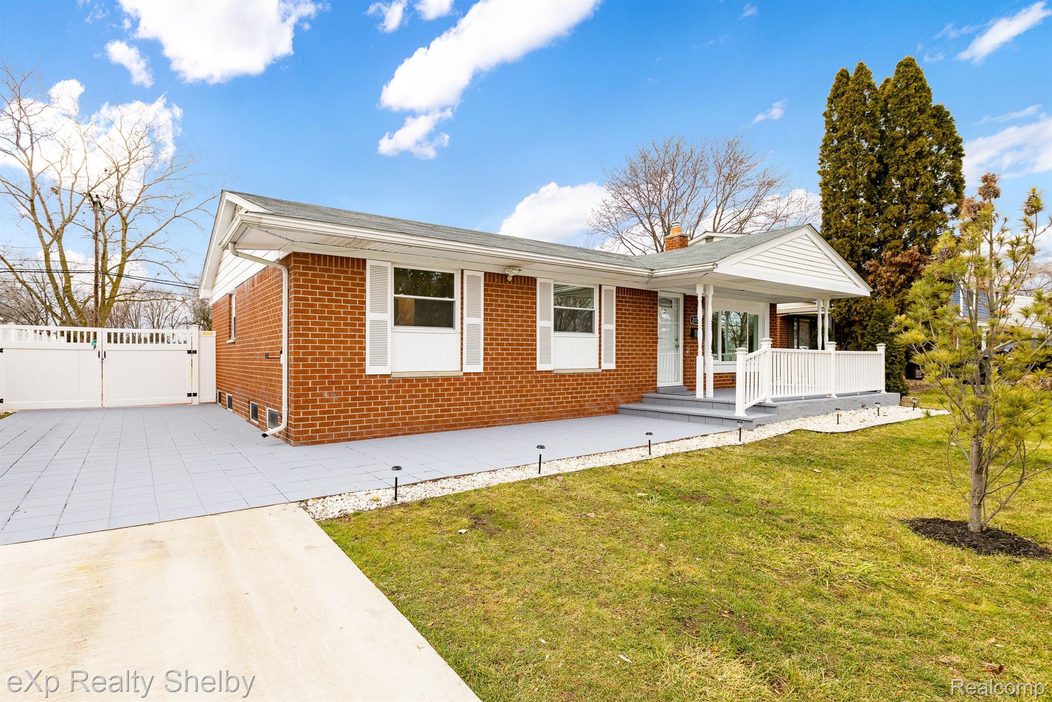 2177 ALEXANDER Drive