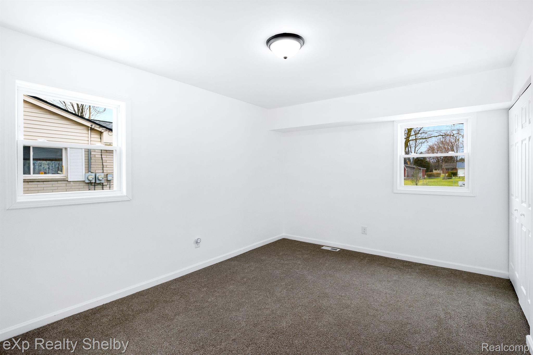 2177 ALEXANDER Drive