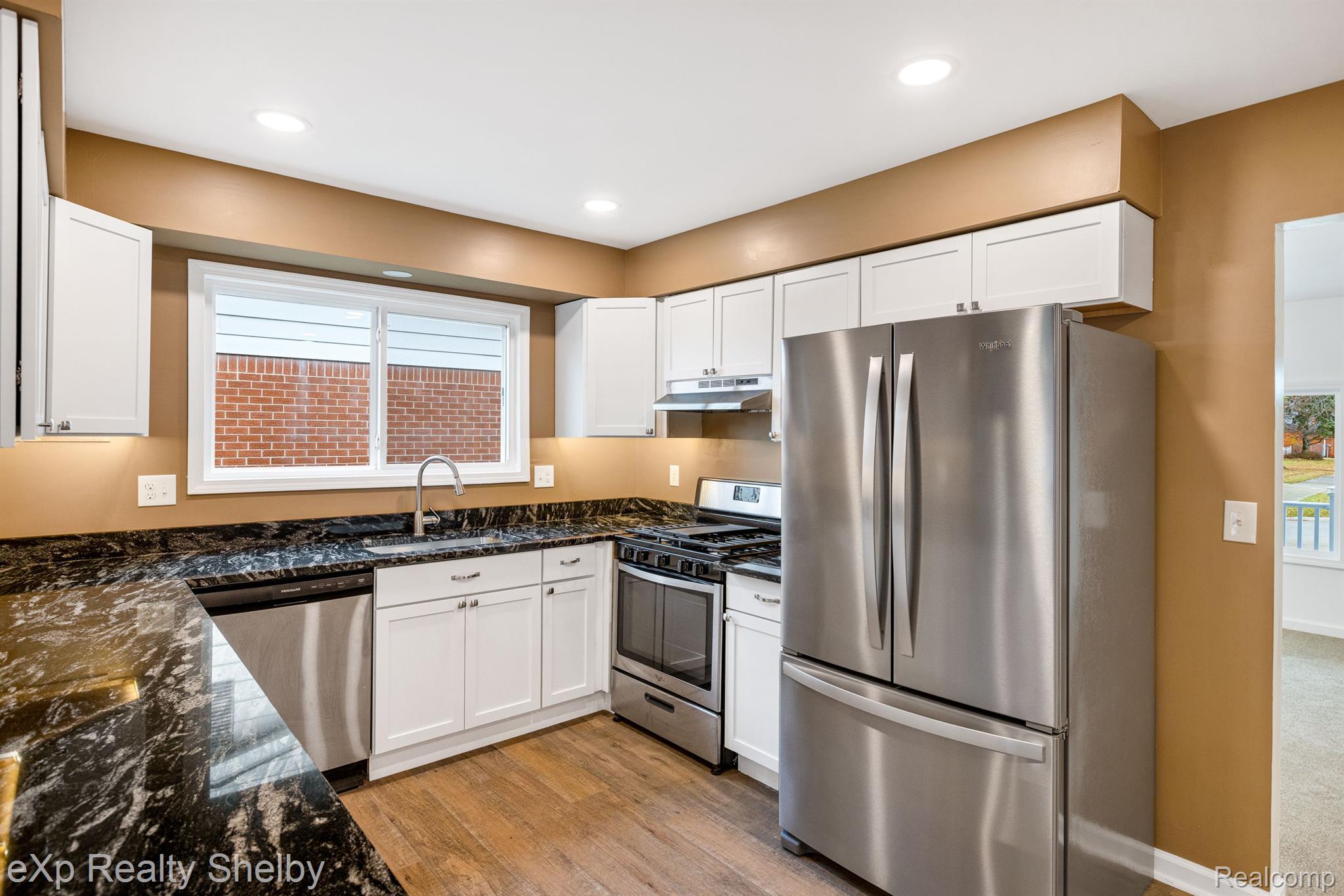 2177 ALEXANDER Drive