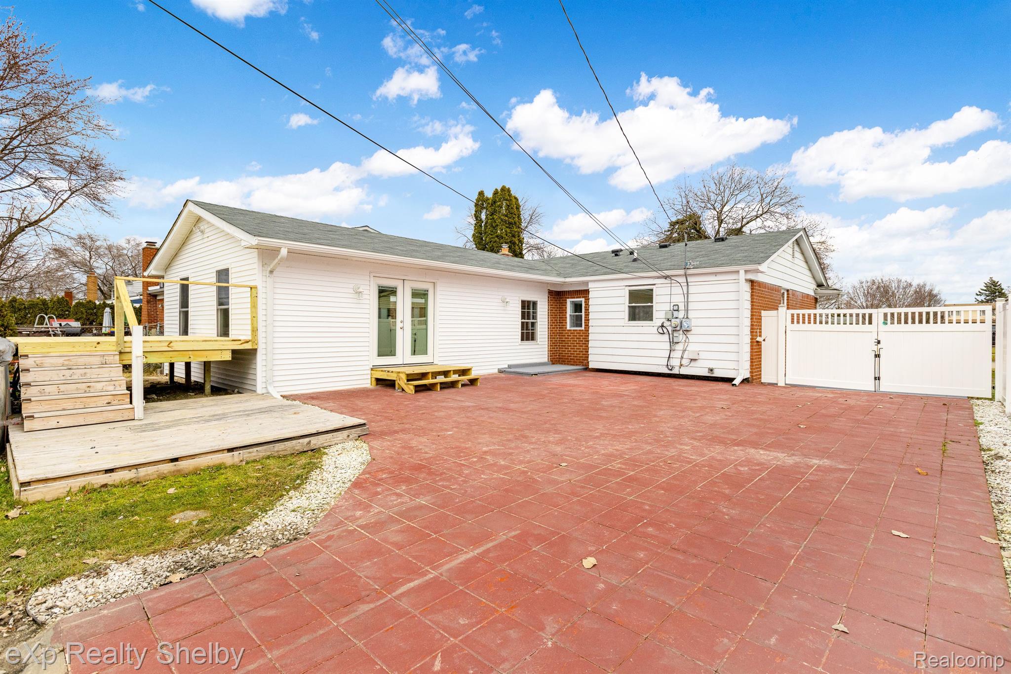 2177 ALEXANDER Drive