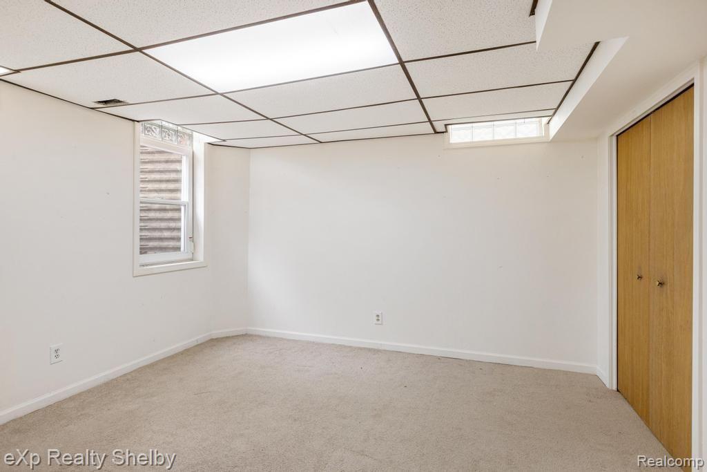 42151 OLD POND Circle