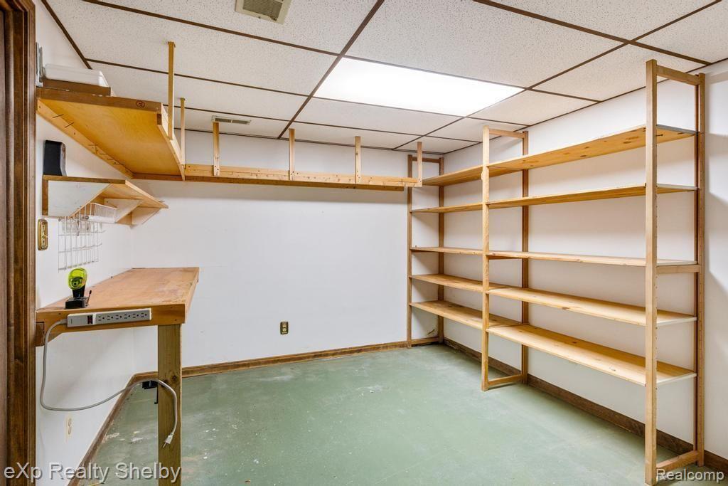 42151 OLD POND Circle