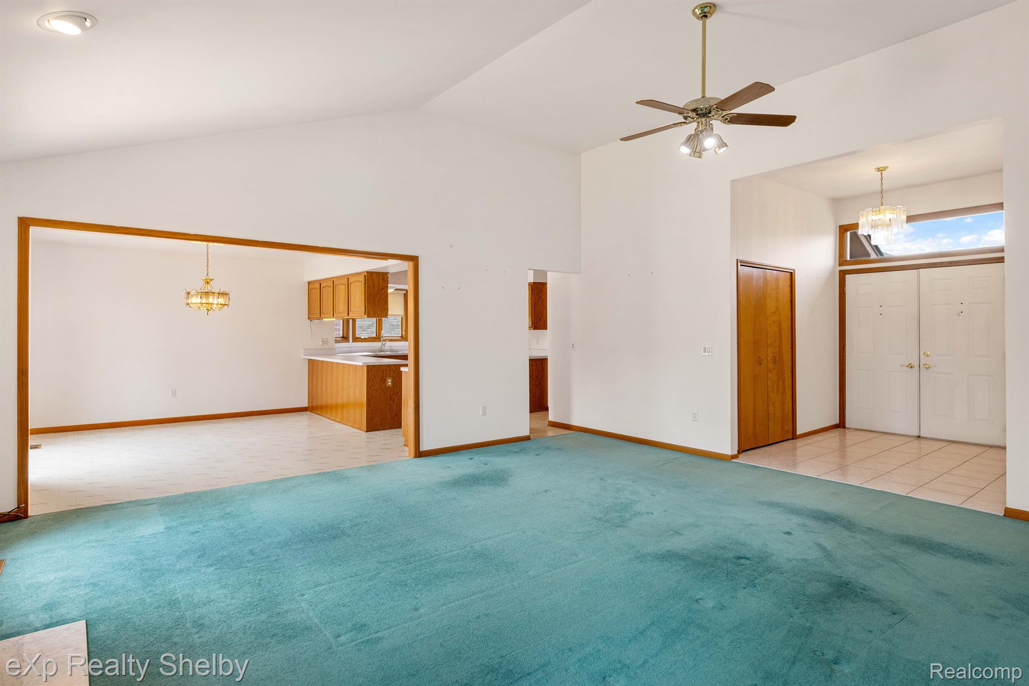 15755 CUSTER Drive