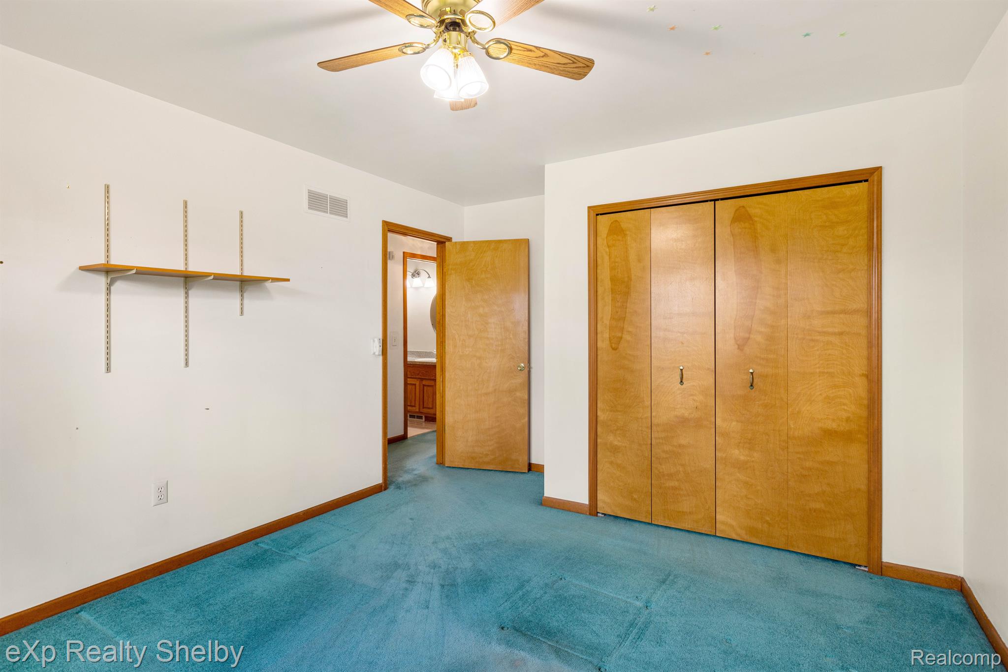15755 CUSTER Drive