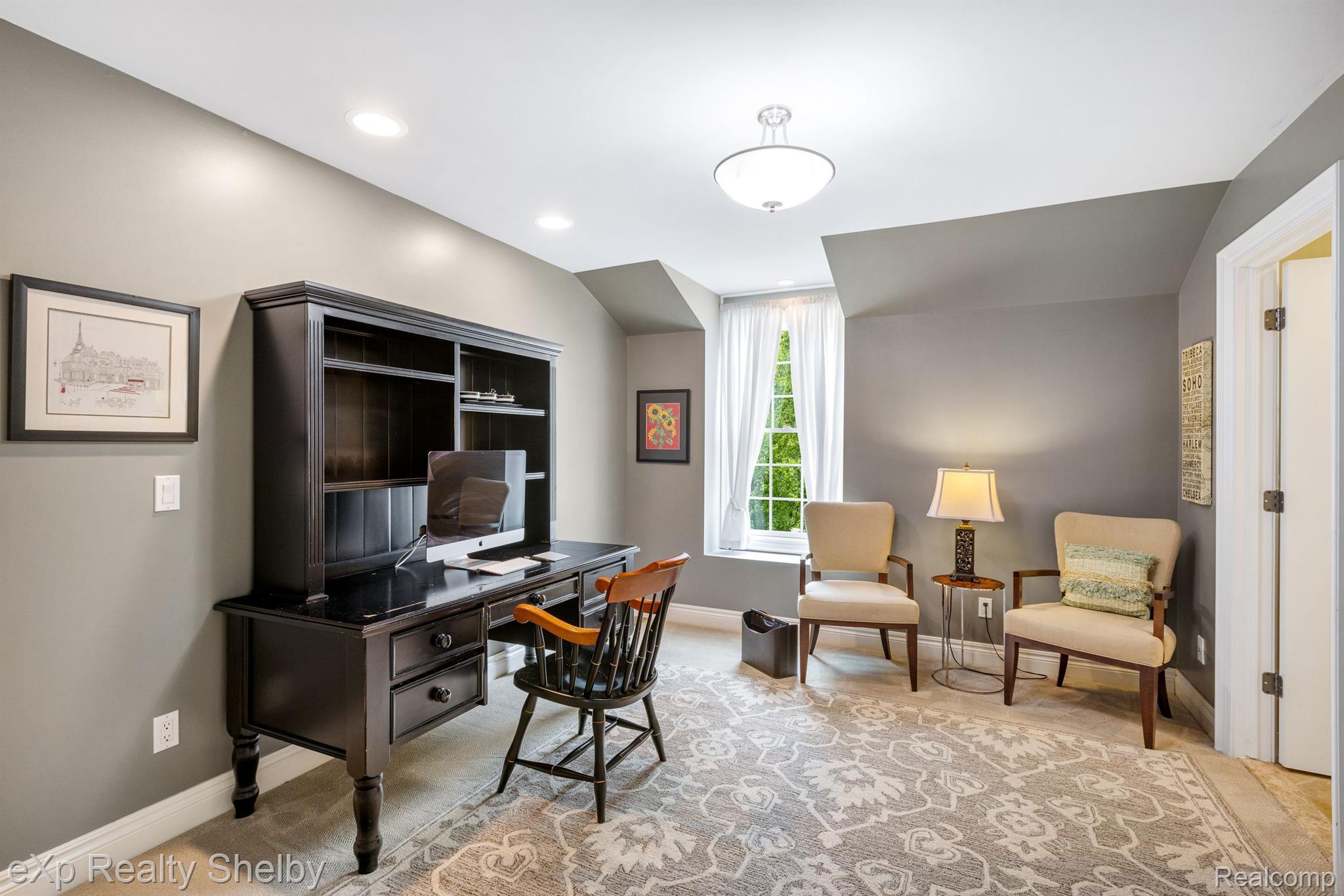 1008 KENSINGTON Avenue