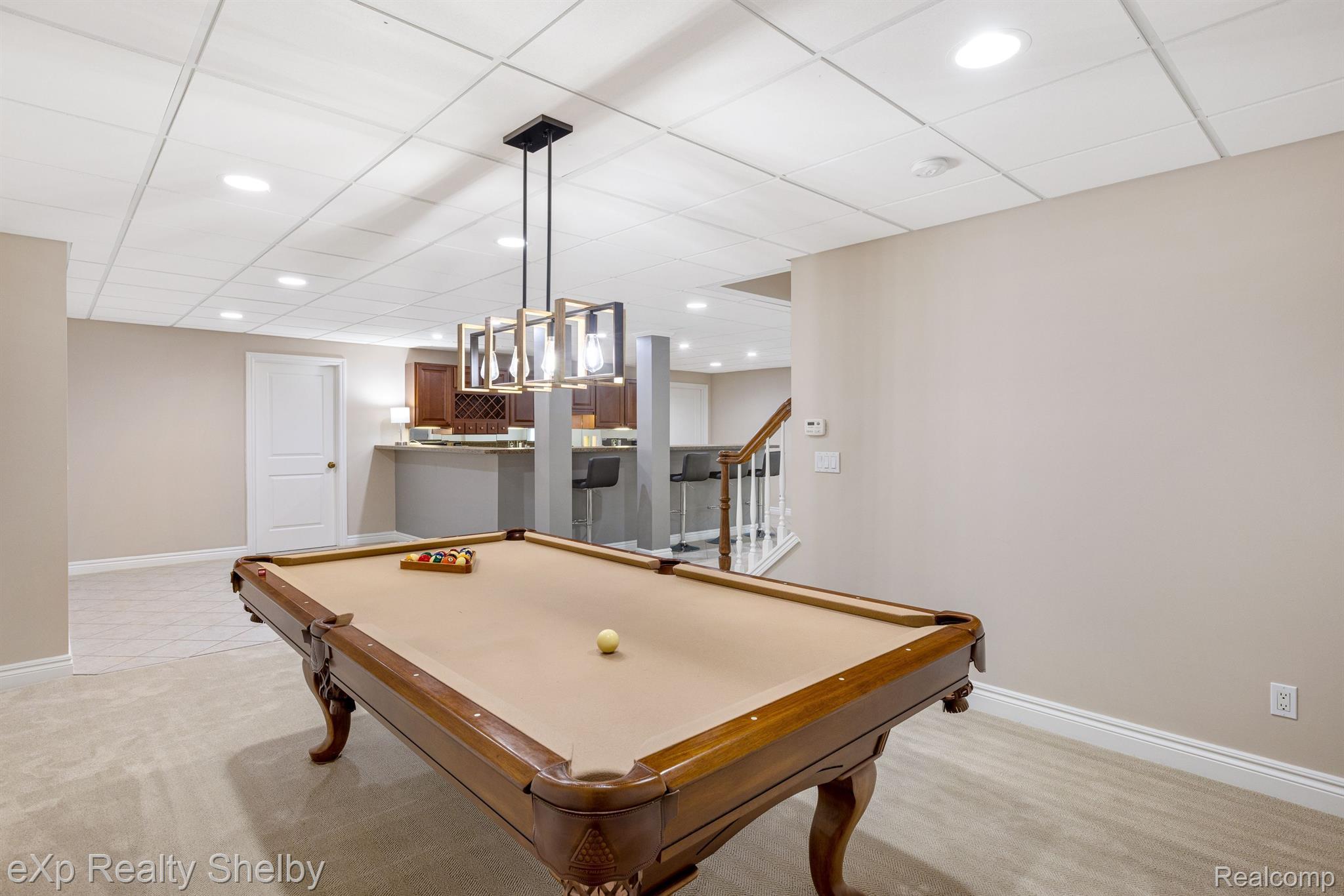 1008 KENSINGTON Avenue