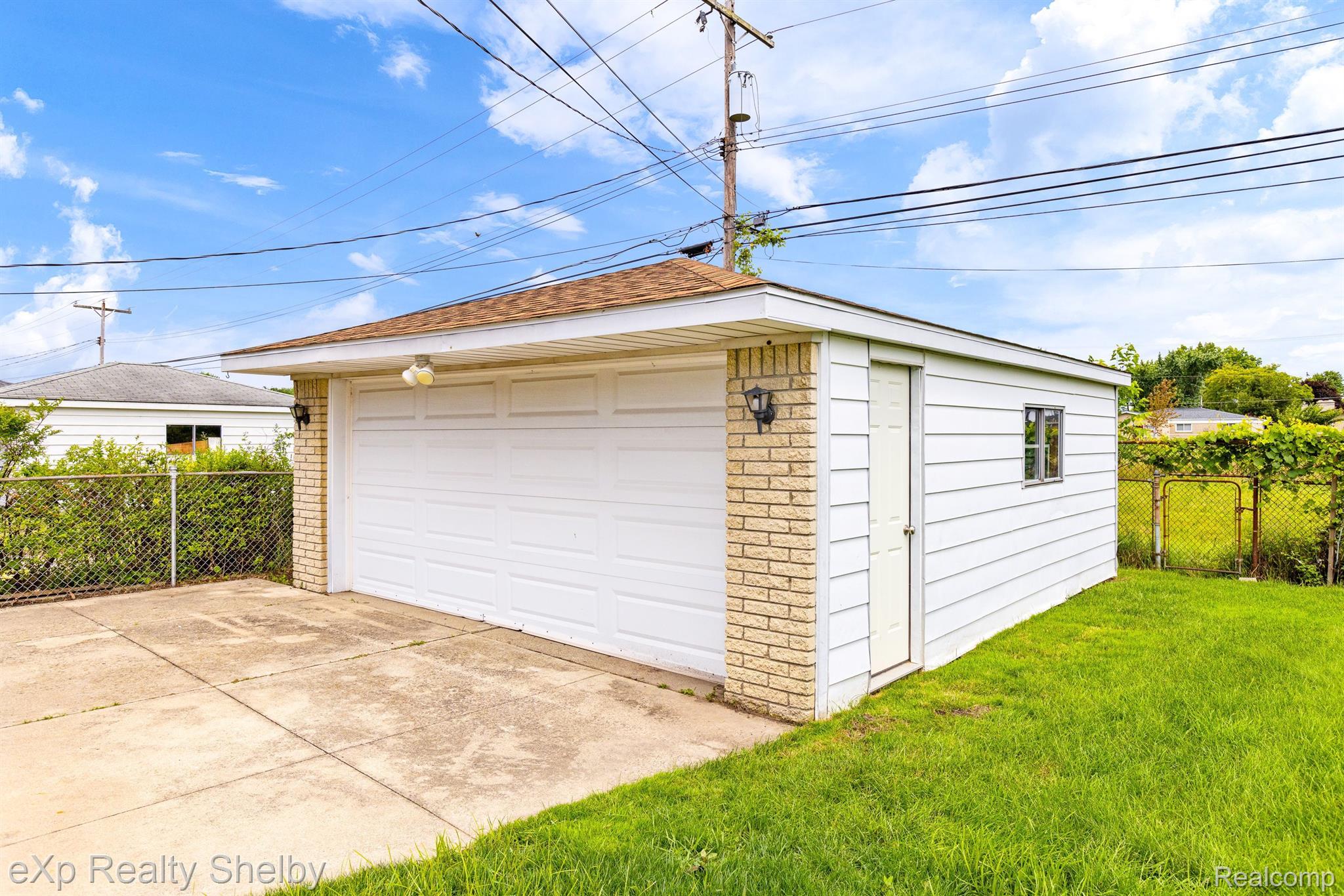 12223 BROUGHAM Drive