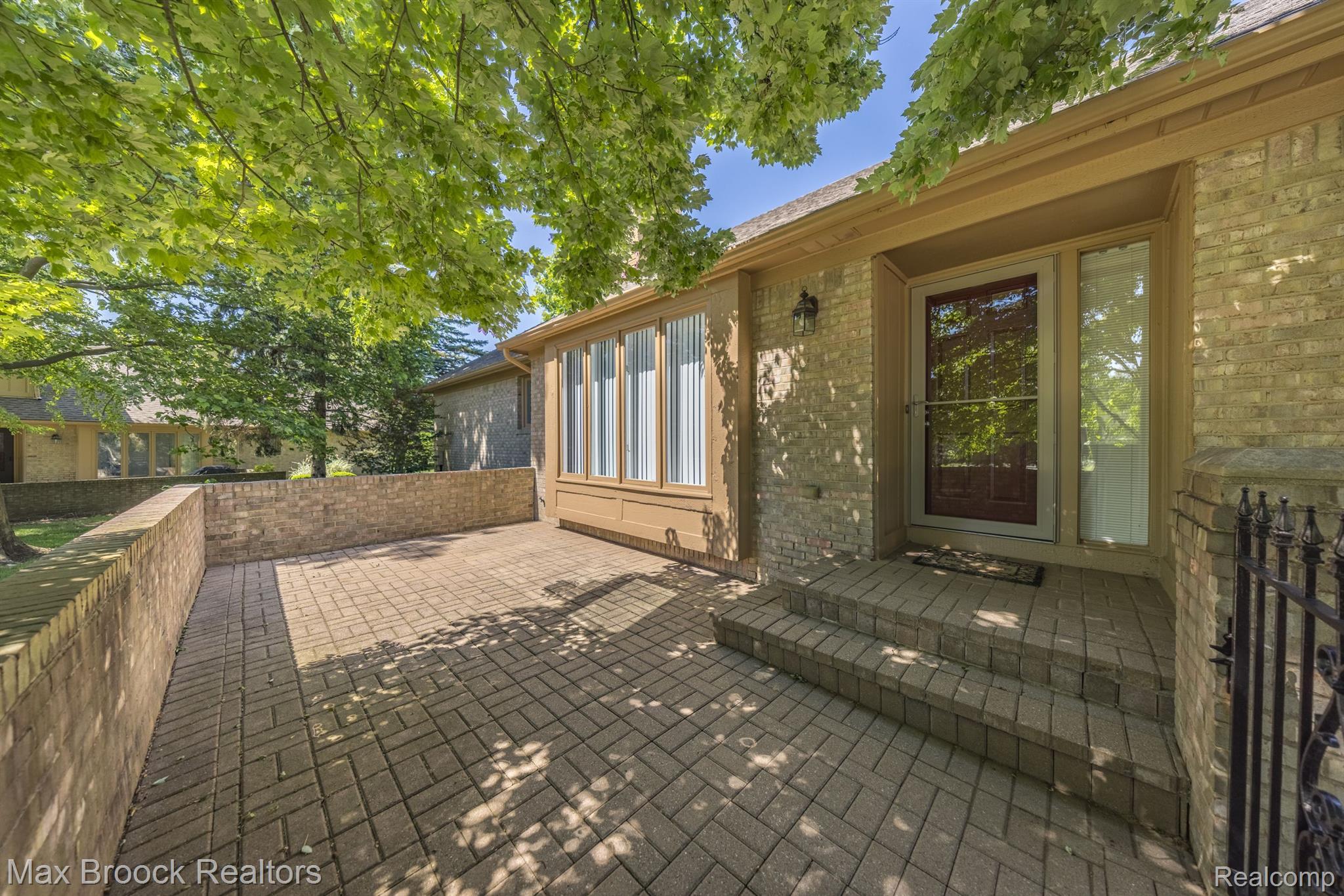 1317 Autumn Drive