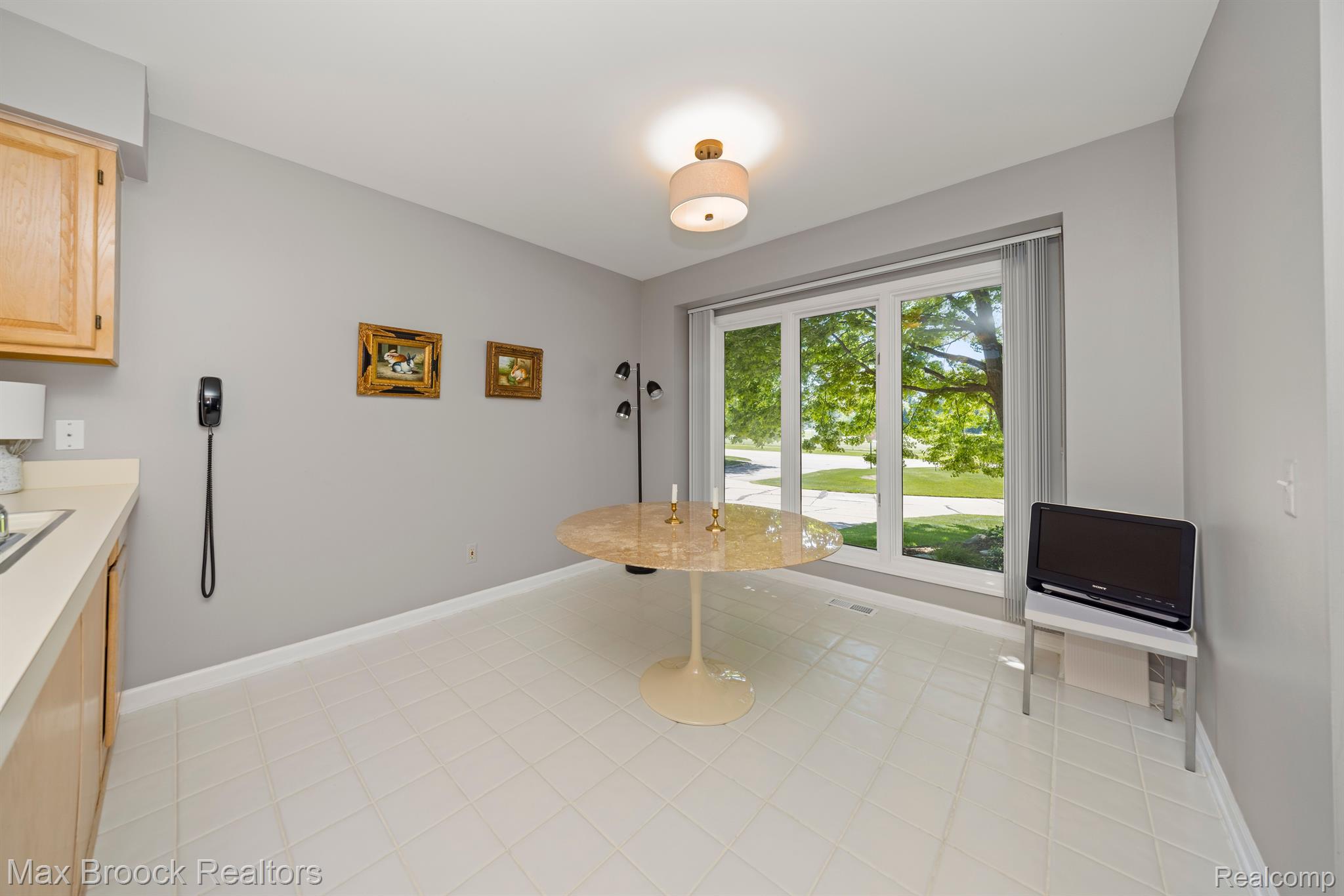 1317 Autumn Drive