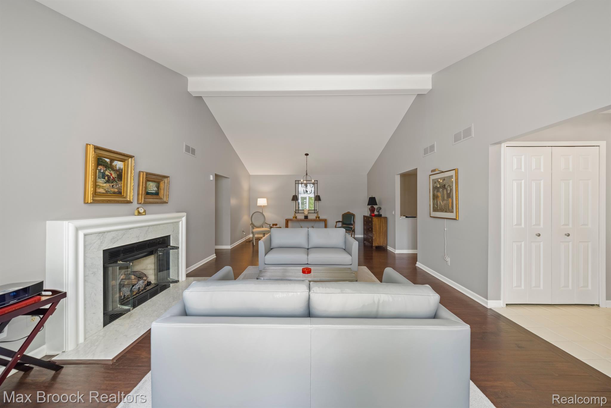 1317 Autumn Drive