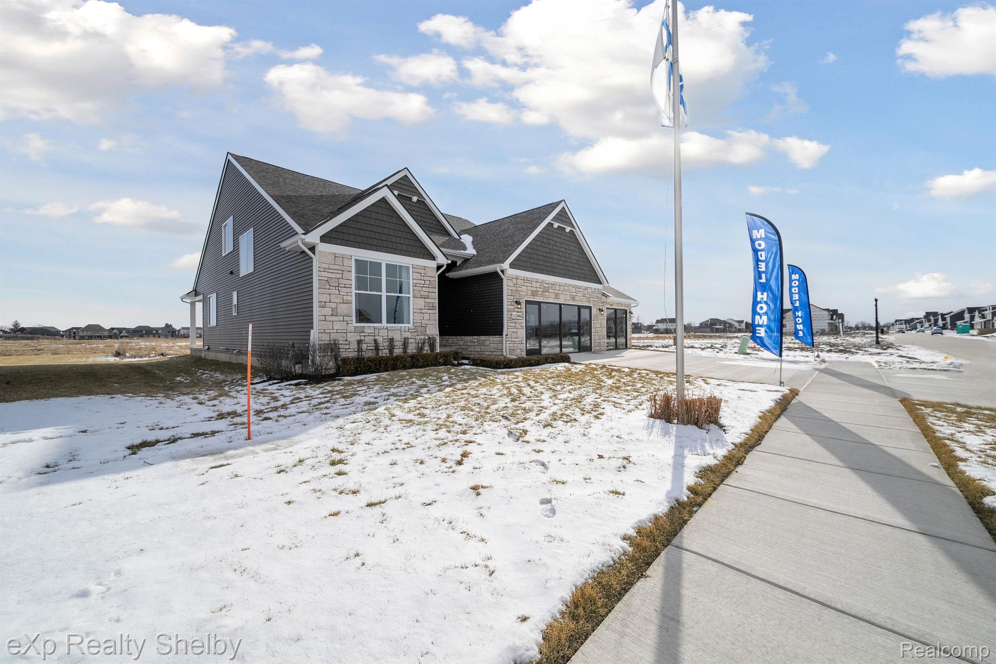 52600 WELLINGTON VALLEY Drive