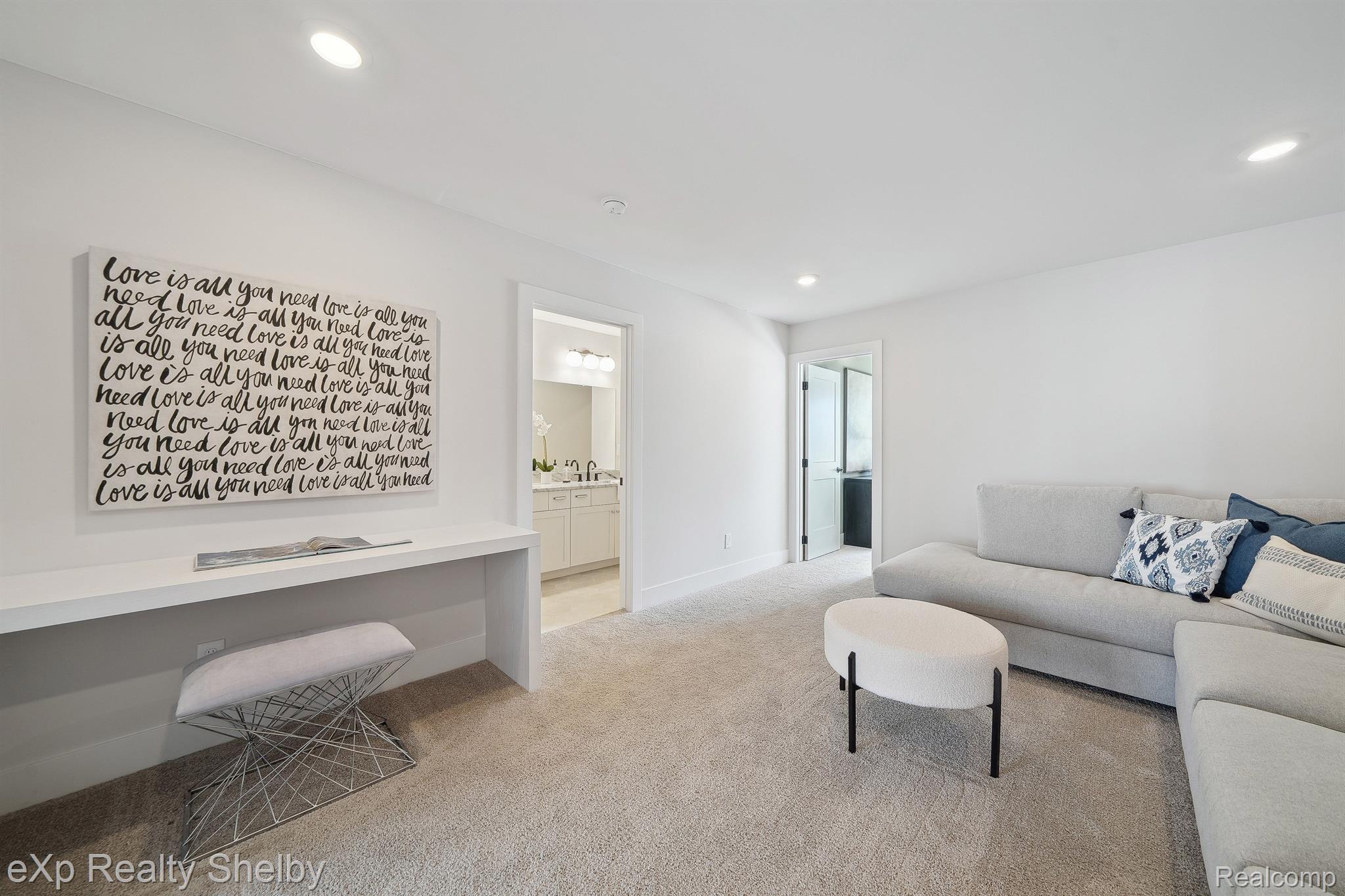 52600 WELLINGTON VALLEY Drive